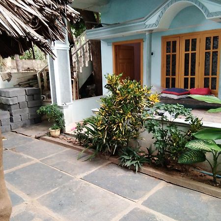 Bobby Guest House Hampi Exterior photo