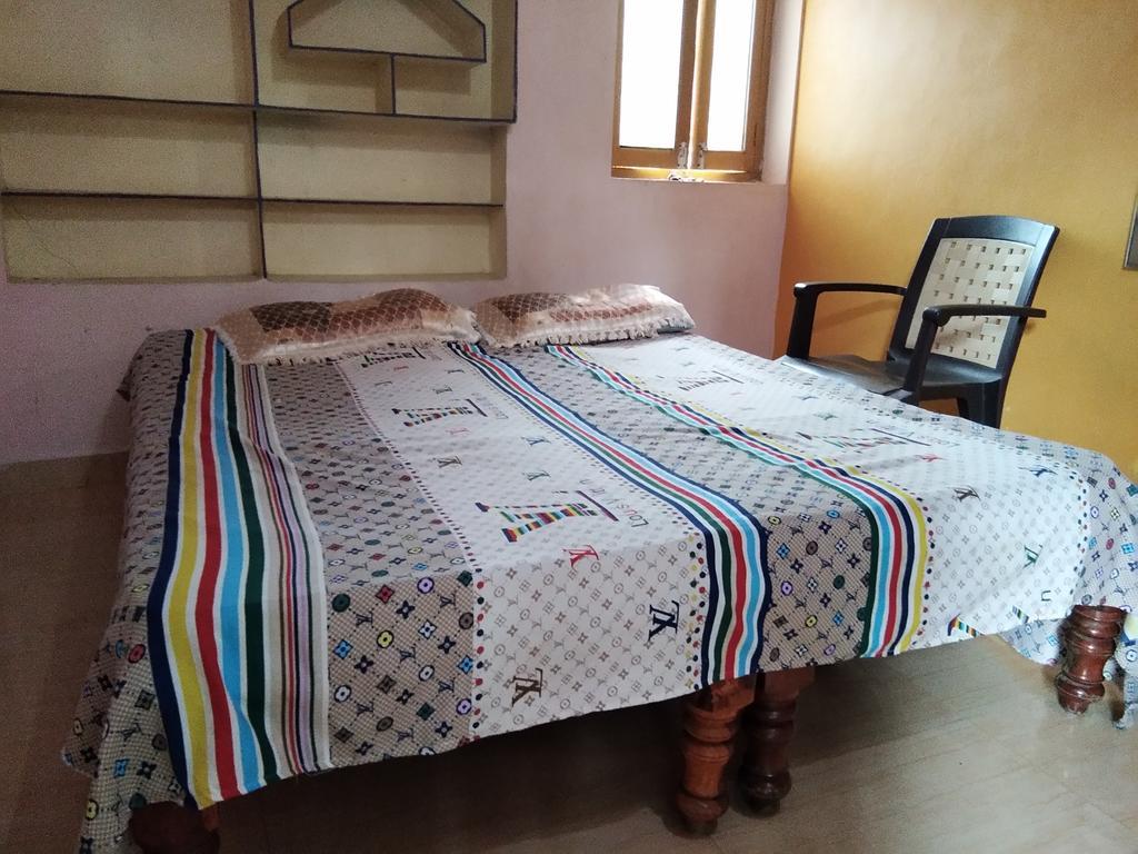 Bobby Guest House Hampi Exterior photo